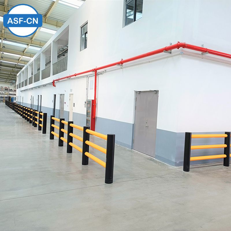 Three rail elastic guardrail